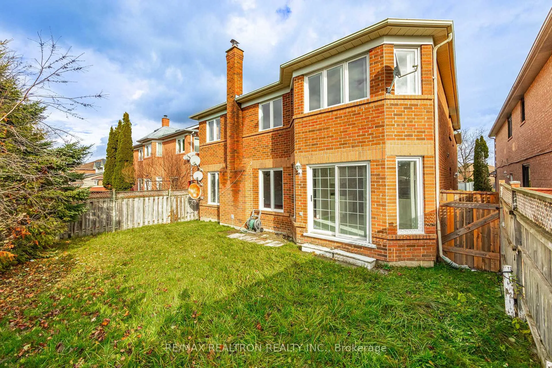 Photo 31 of 15 Snow Leopard Court, Brampton, Sandringham-Wellington — HOMEH