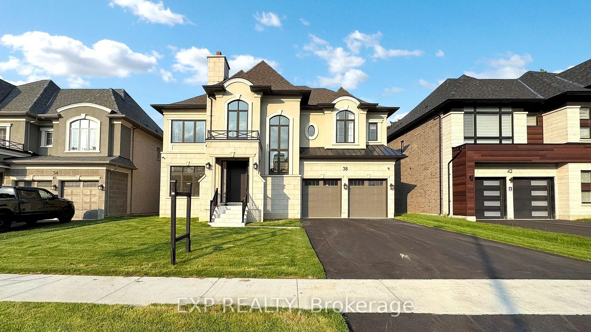 Front of 38 Deanna Court