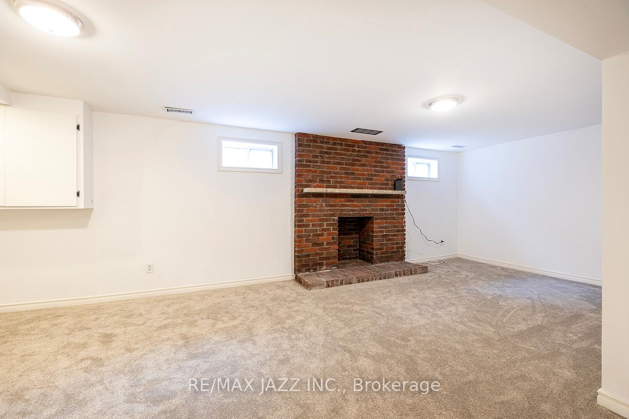 Photo 26 of 34 Rhonda Boulevard, Clarington, Bowmanville — HOMEH