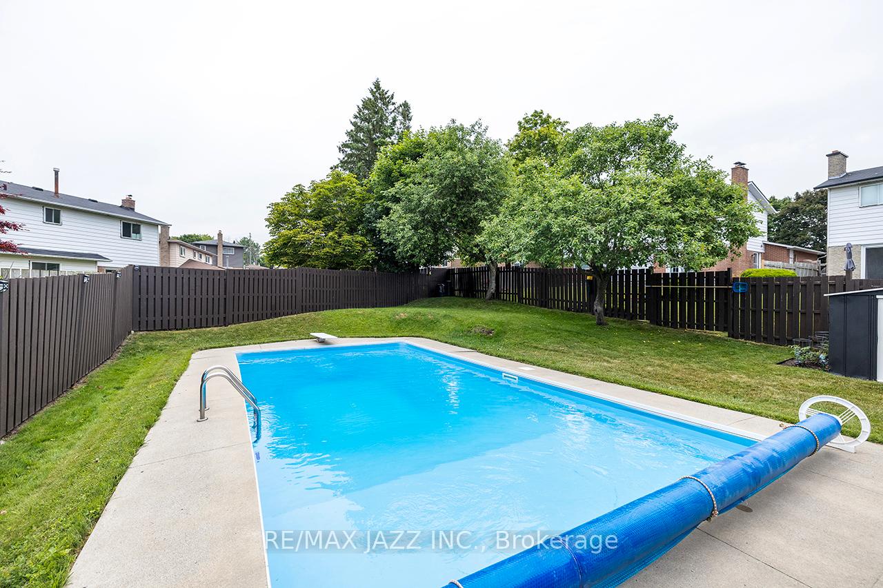 Photo 30 of 34 Rhonda Boulevard, Clarington, Bowmanville — HOMEH