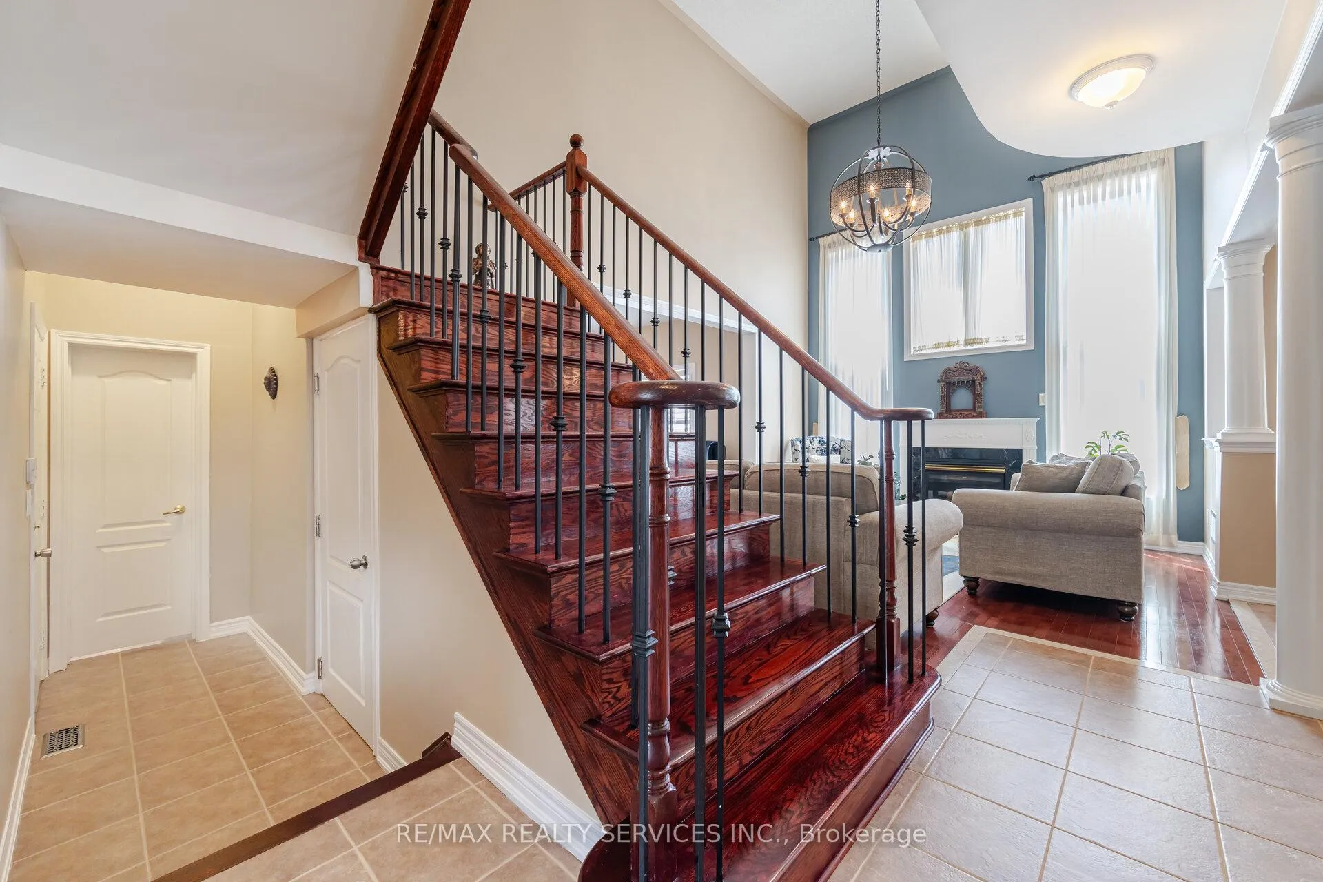 Photo 17 of 17 Regis Circle, Brampton, Vales of Castlemore North — HOMEH