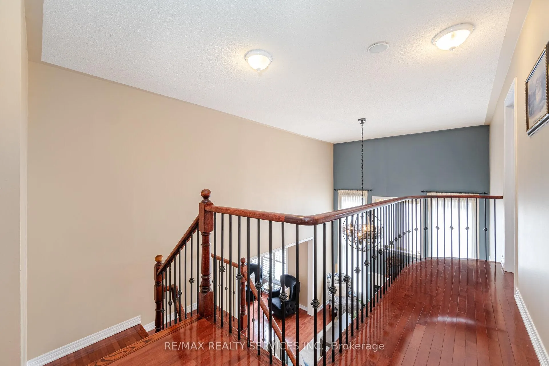 Photo 18 of 17 Regis Circle, Brampton, Vales of Castlemore North — HOMEH