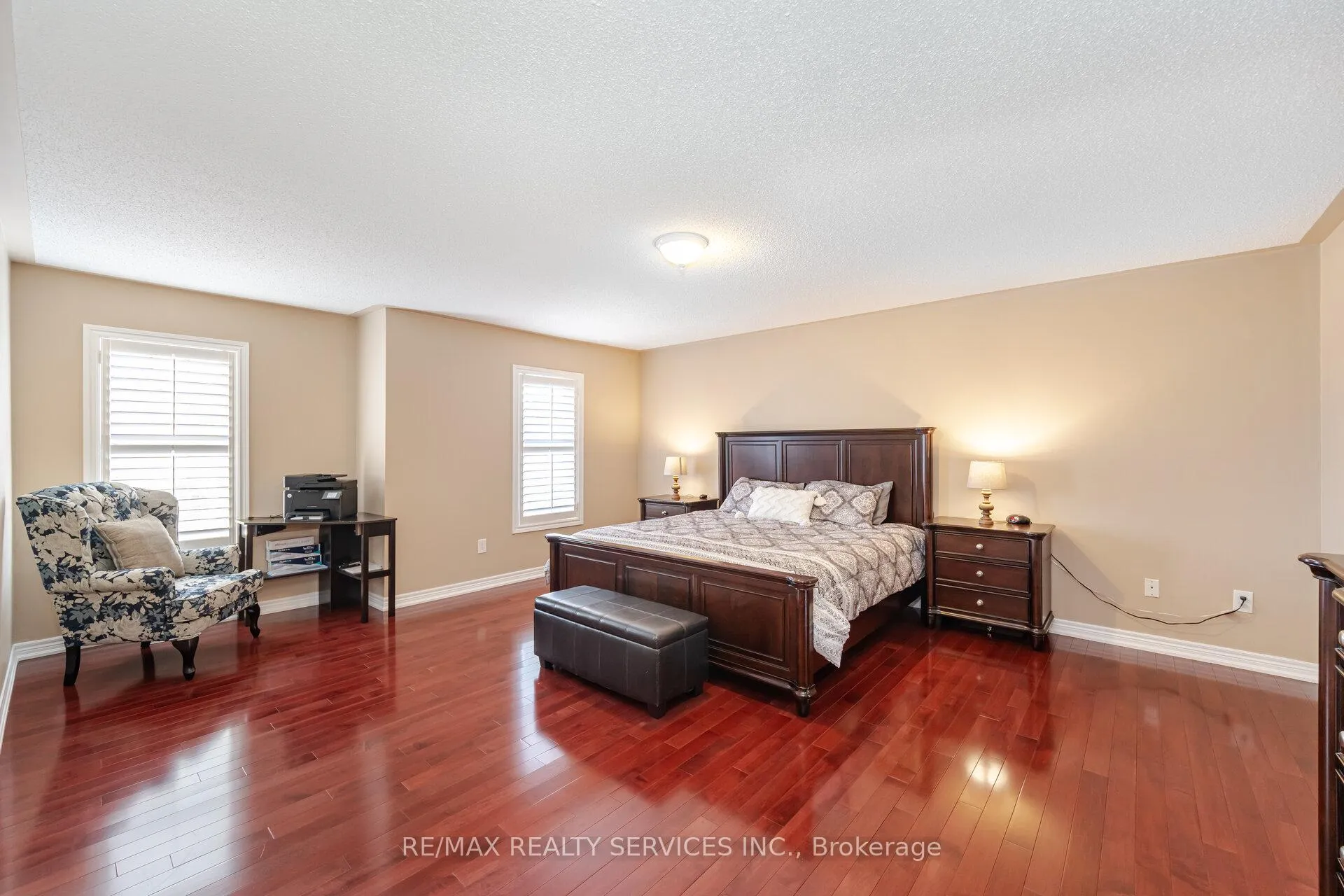 Photo 19 of 17 Regis Circle, Brampton, Vales of Castlemore North — HOMEH