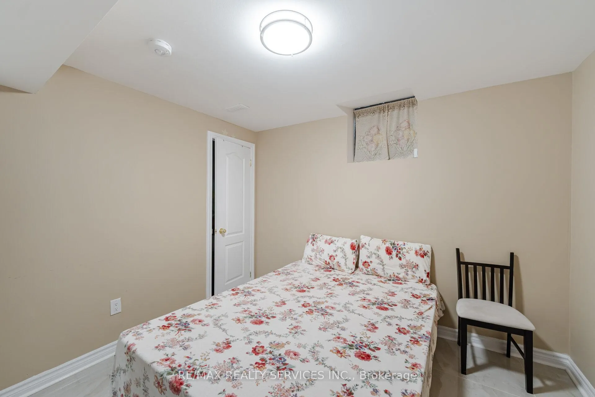 Photo 34 of 17 Regis Circle, Brampton, Vales of Castlemore North — HOMEH