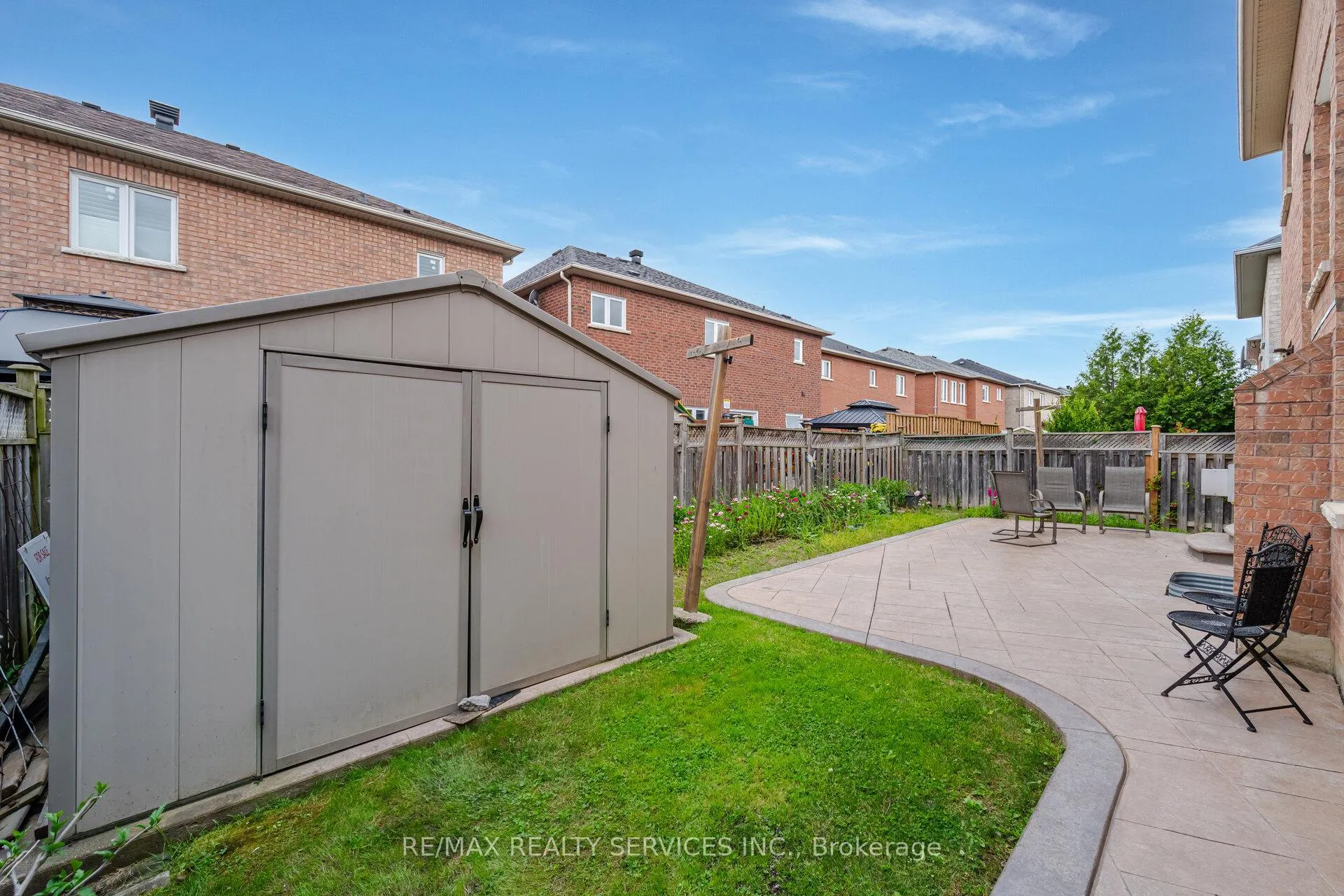 Photo 38 of 17 Regis Circle, Brampton, Vales of Castlemore North — HOMEH