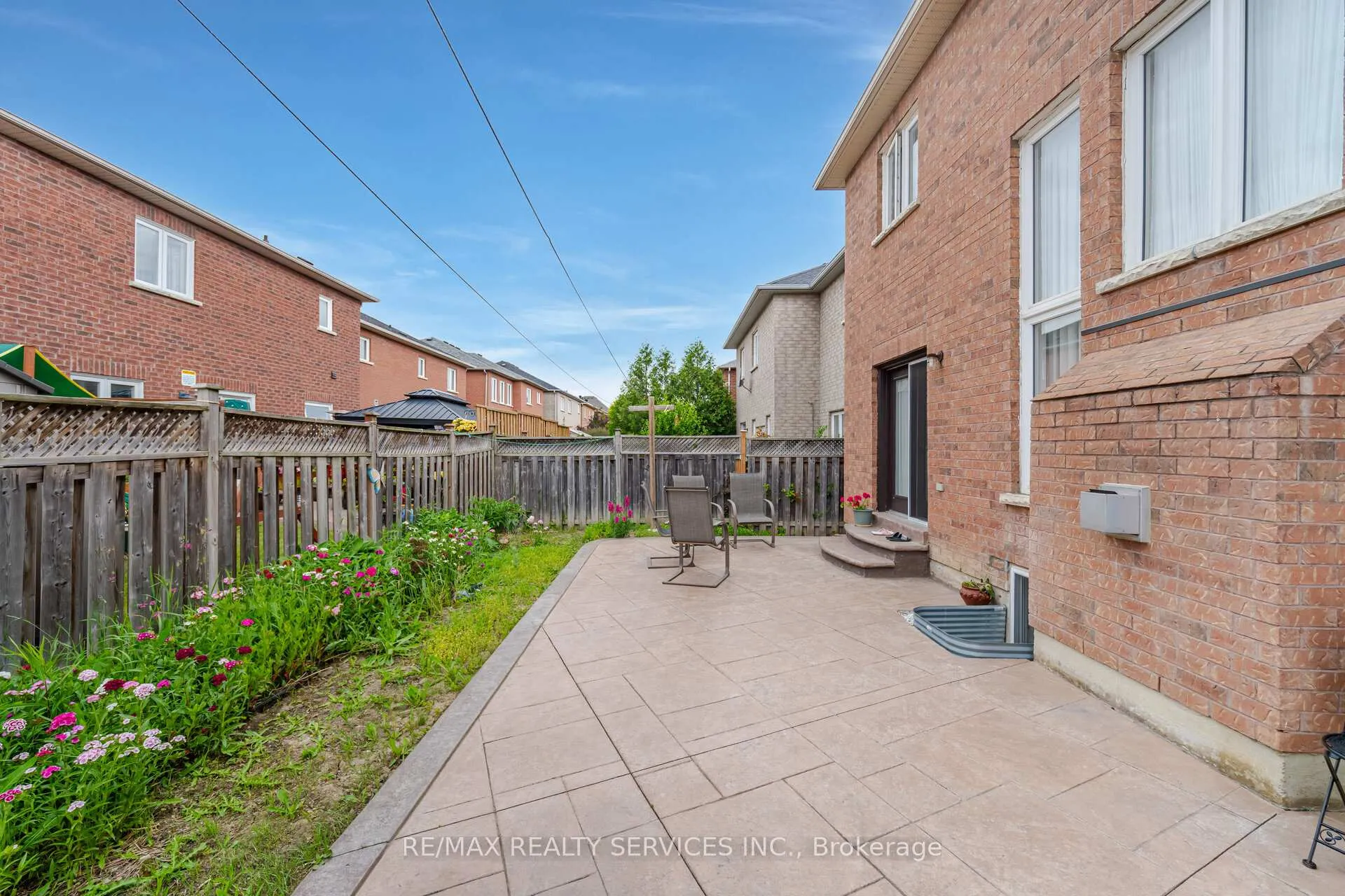 Photo 39 of 17 Regis Circle, Brampton, Vales of Castlemore North — HOMEH
