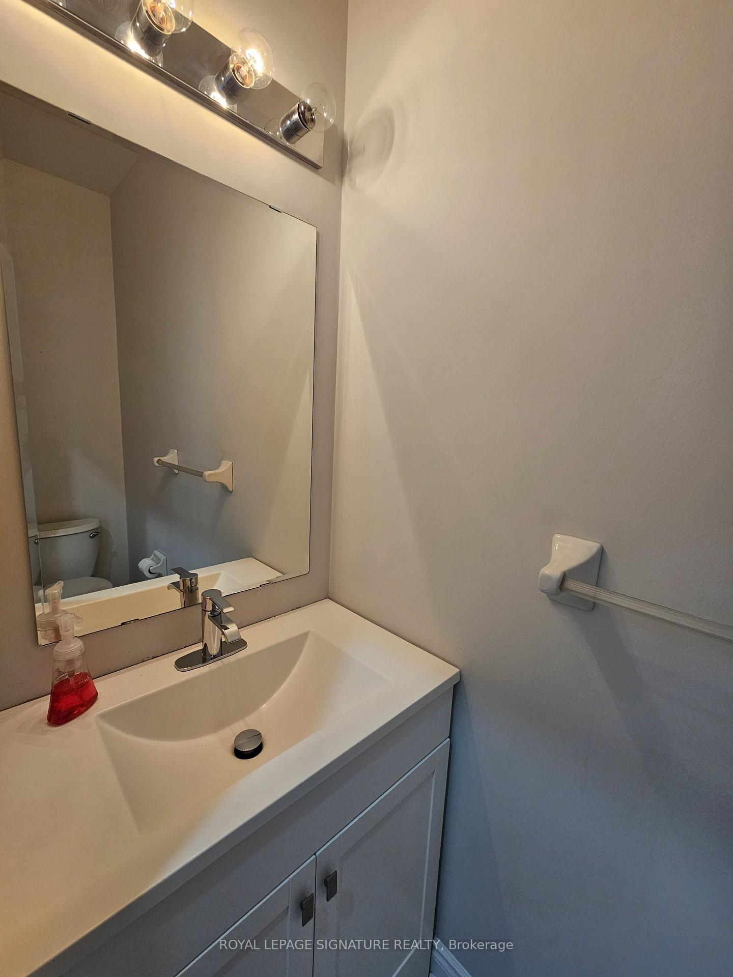 Photo 9 of 4754 DeForest Crescent, Burlington, Alton — HOMEH