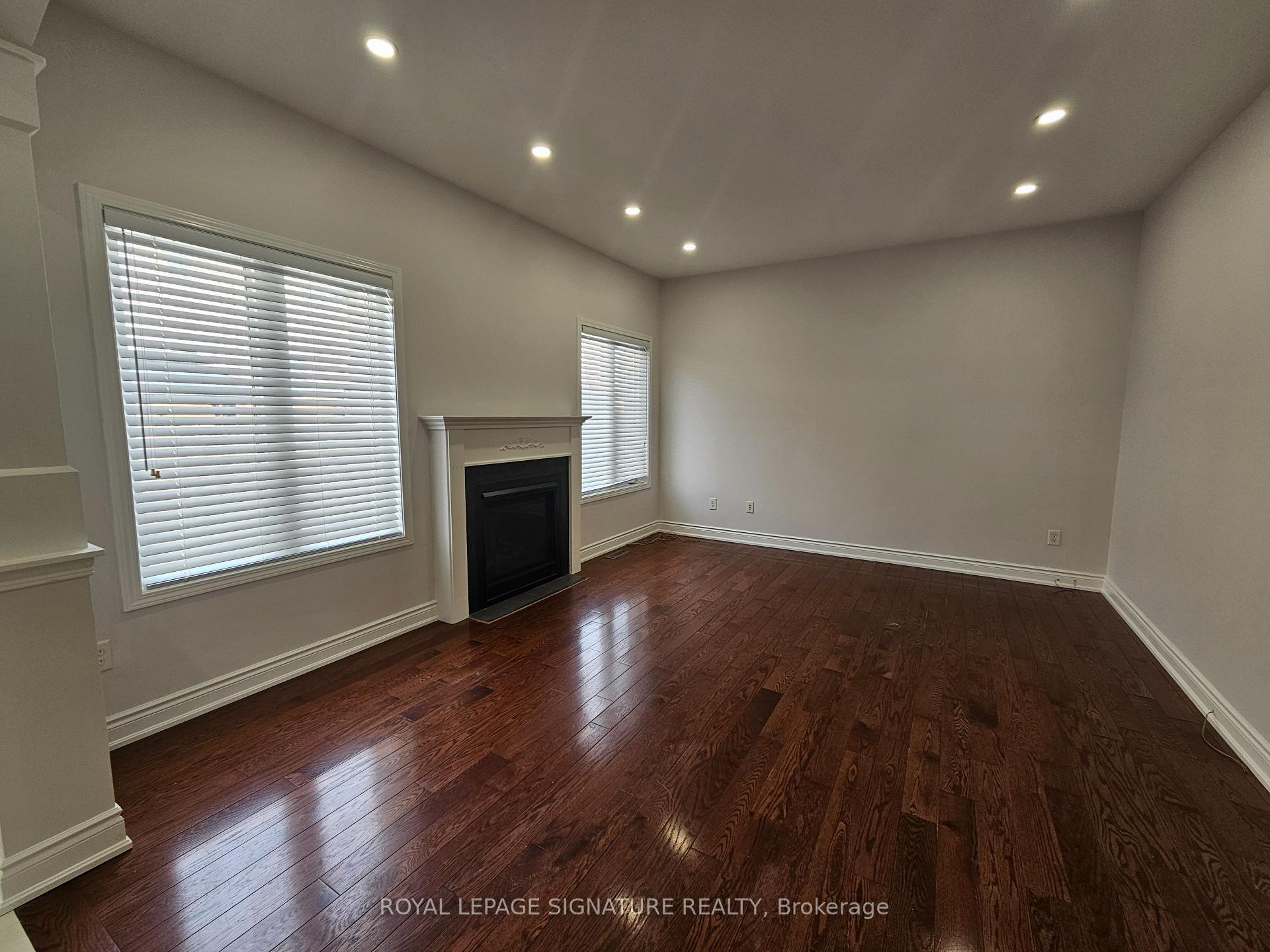 Photo 18 of 4754 DeForest Crescent, Burlington, Alton — HOMEH