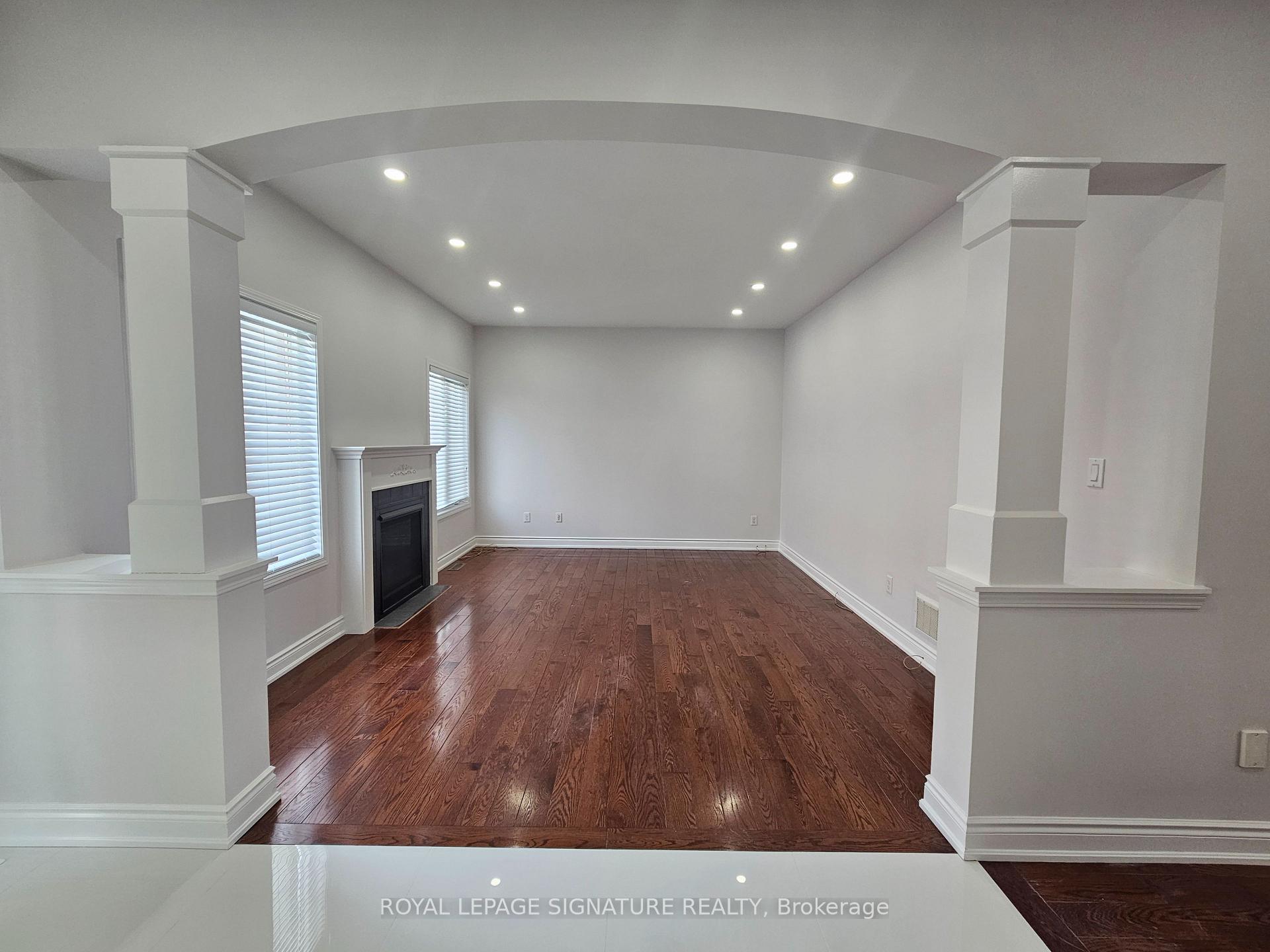 Photo 19 of 4754 DeForest Crescent, Burlington, Alton — HOMEH