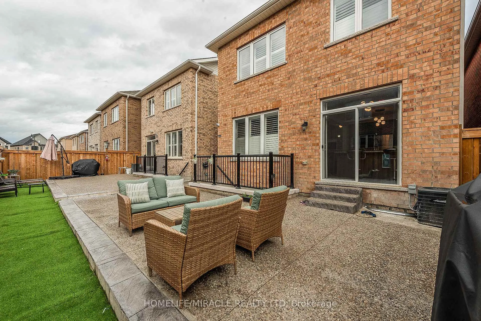 Photo 42 of 17 Bachelor Street, Brampton, Northwest Brampton — HOMEH