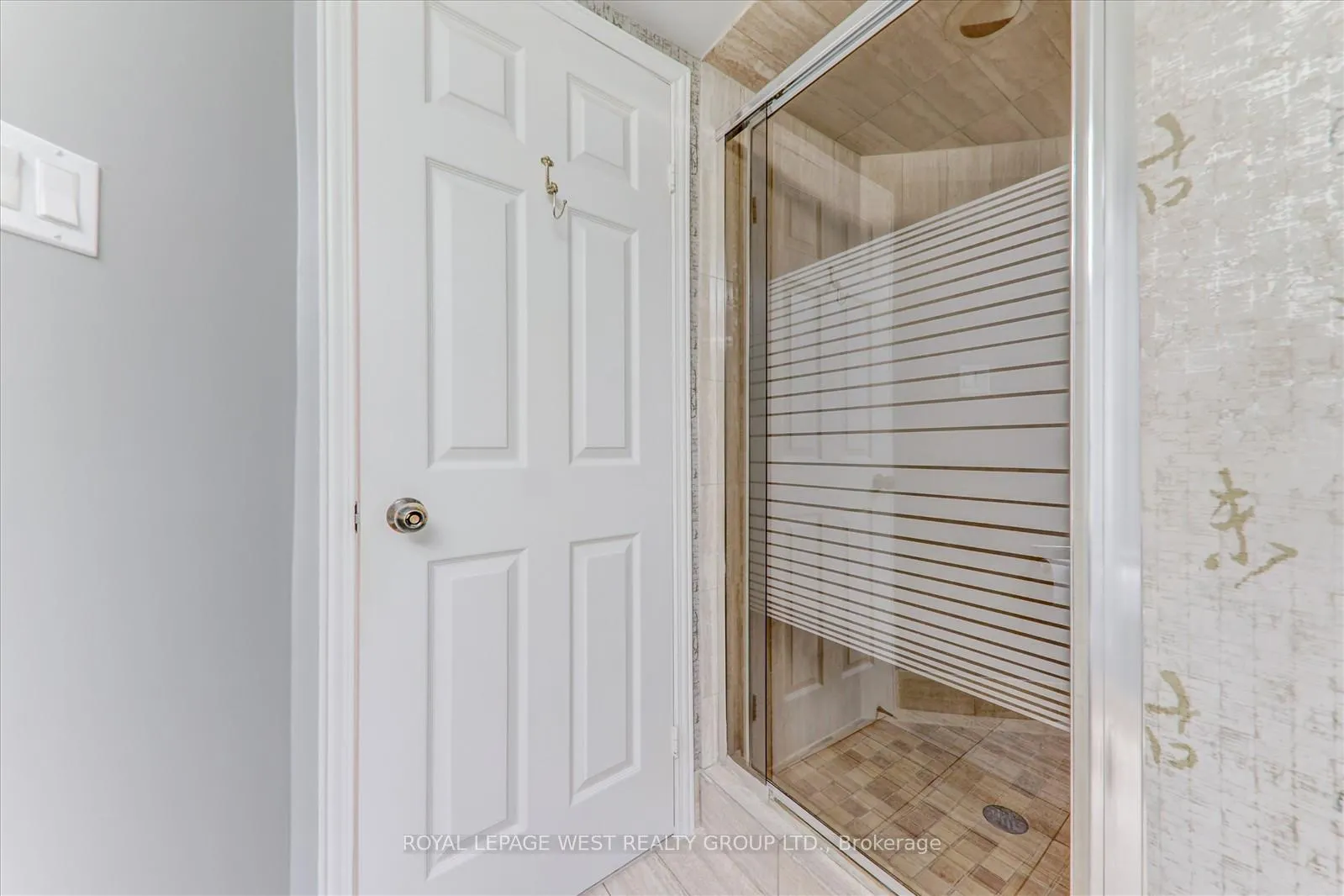 Photo 18 of Unit 909, 3900 Yonge Street, Toronto, Bedford Park-Nortown — HOMEH