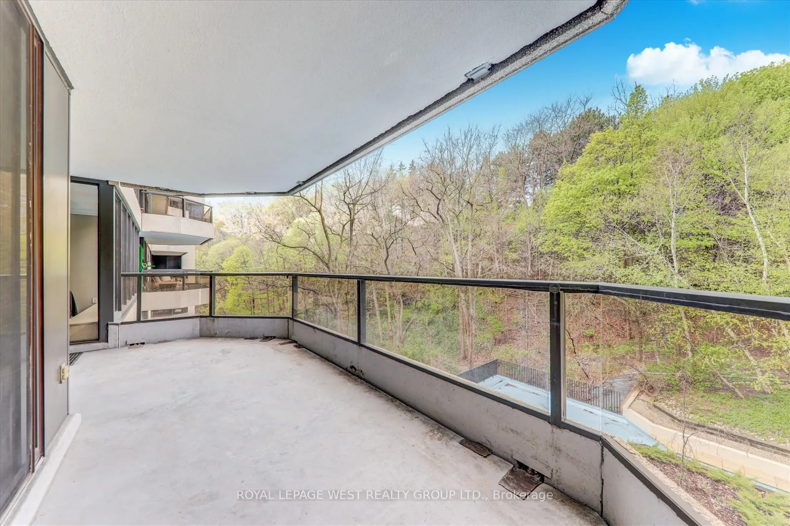 Photo 21 of Unit 909, 3900 Yonge Street, Toronto, Bedford Park-Nortown — HOMEH