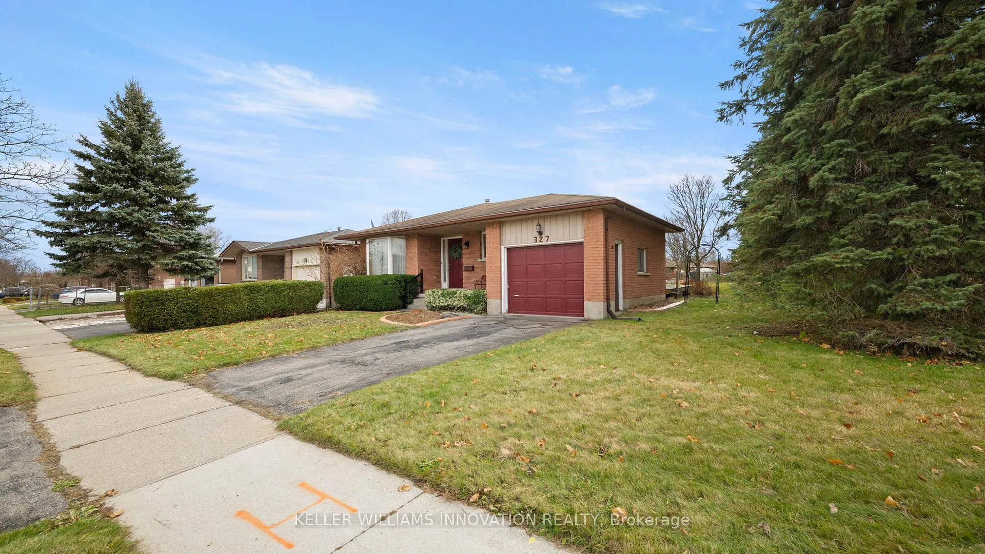 Photo 3 of 327 Conservation Drive, Waterloo — HOMEH
