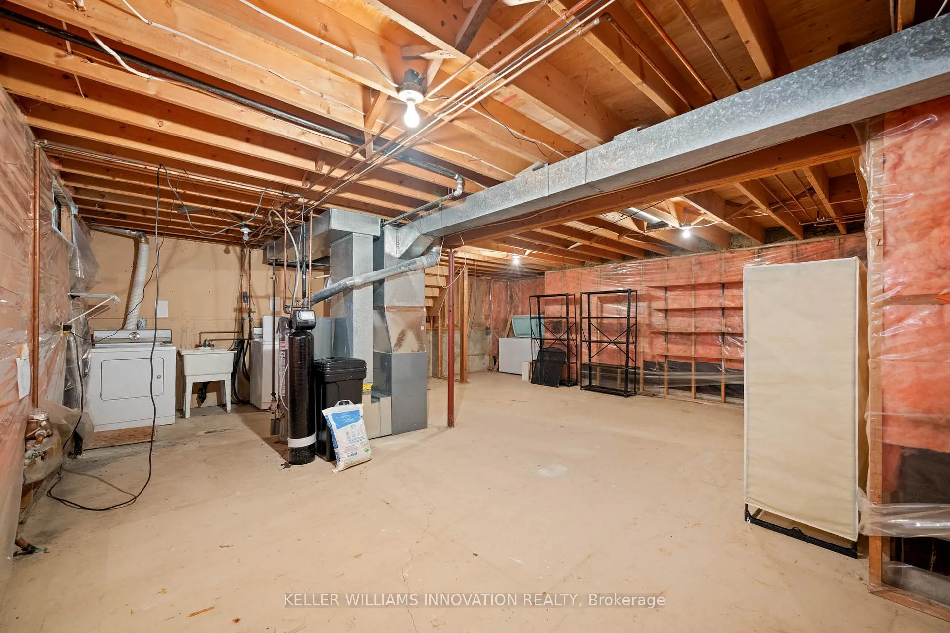 Photo 29 of 327 Conservation Drive, Waterloo — HOMEH
