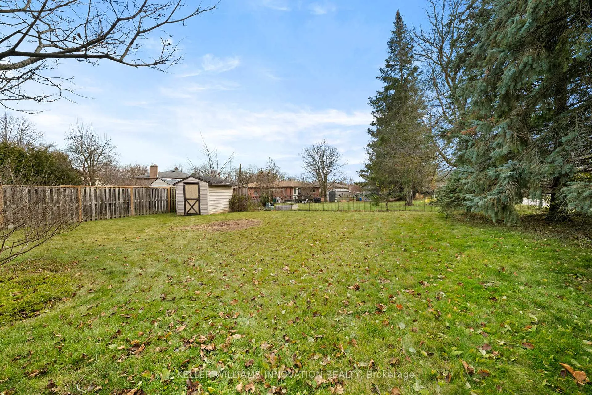 Photo 34 of 327 Conservation Drive, Waterloo — HOMEH