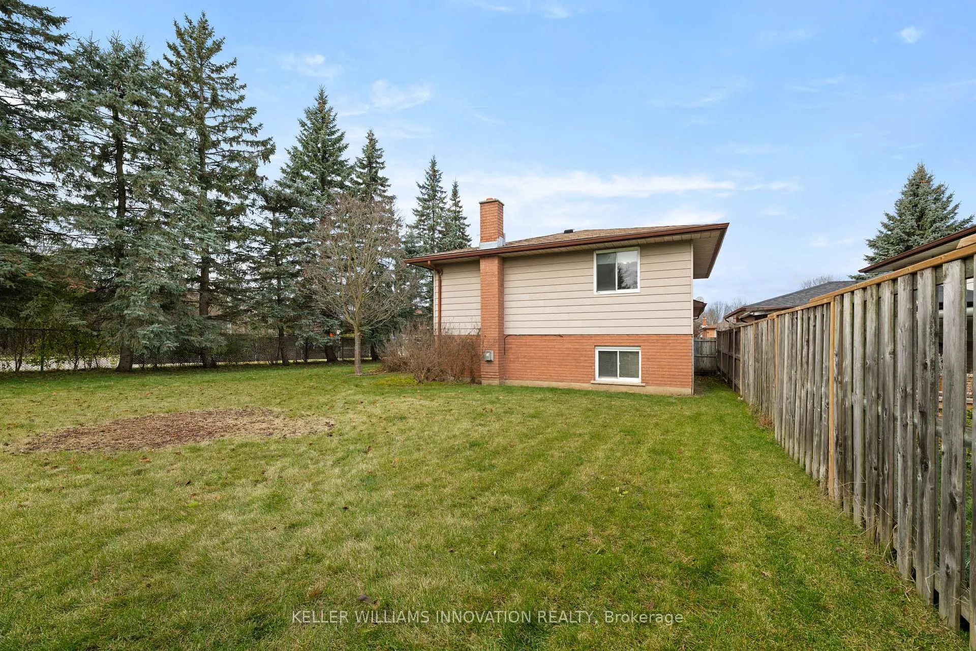 Photo 35 of 327 Conservation Drive, Waterloo — HOMEH