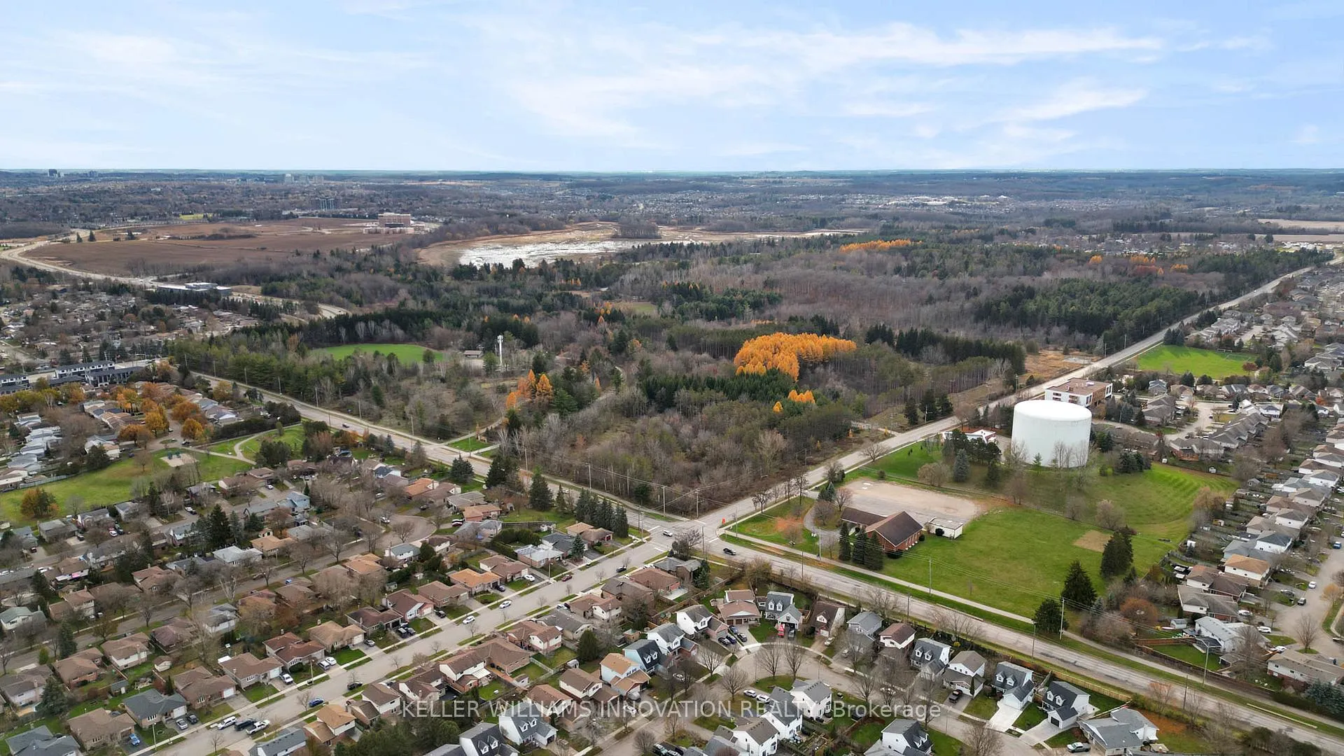 Photo 40 of 327 Conservation Drive, Waterloo — HOMEH