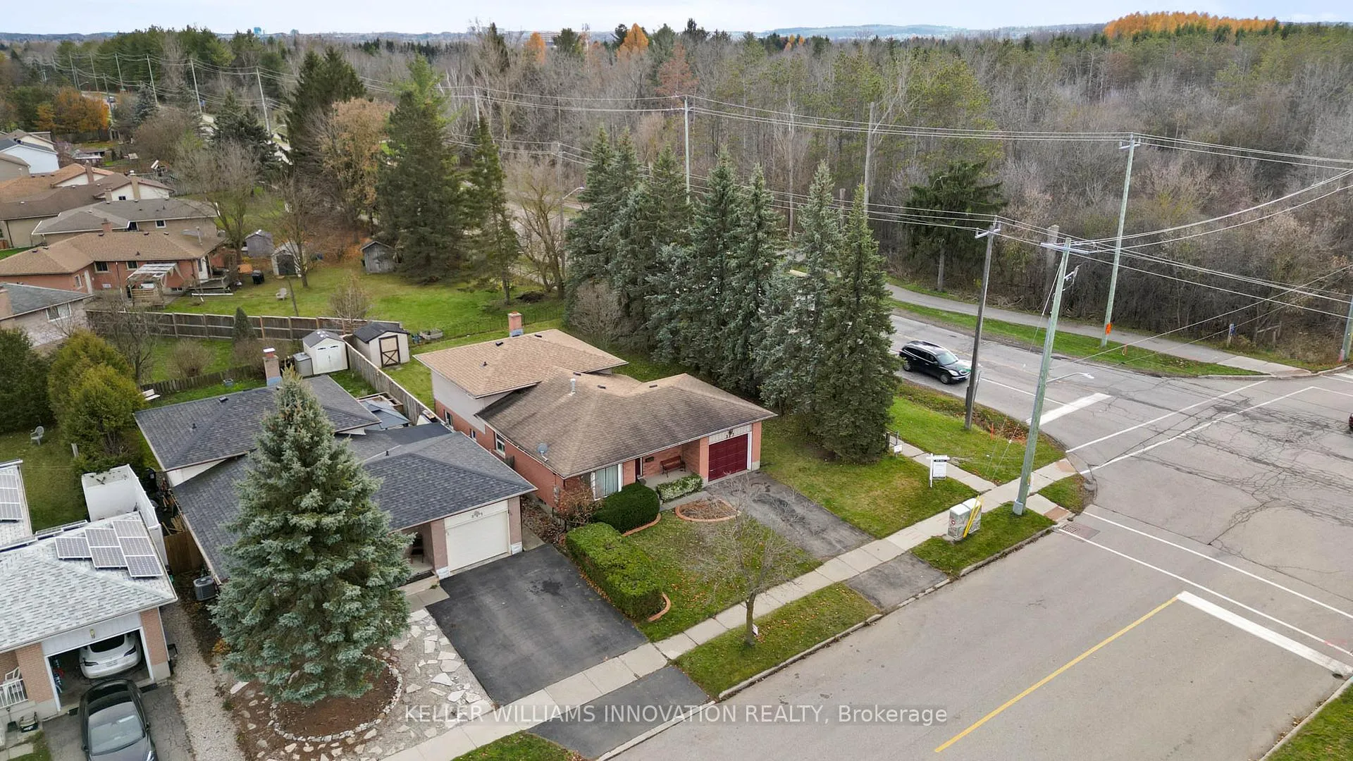 Photo 41 of 327 Conservation Drive, Waterloo — HOMEH