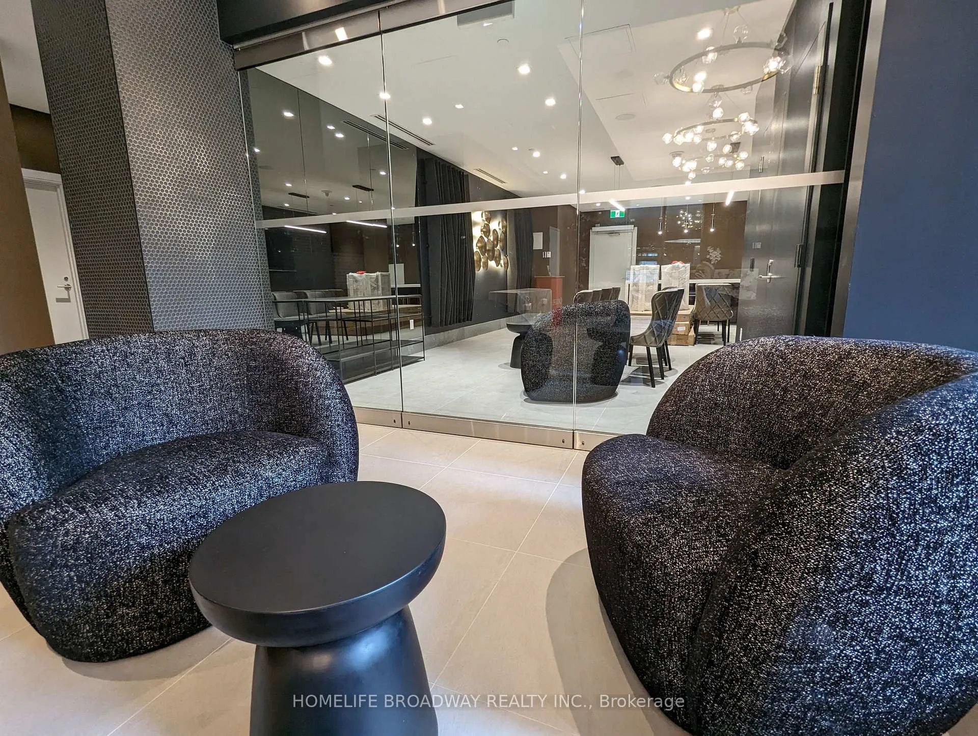 Photo 4 of Unit 1615, 8 Widmer Street, Toronto, Waterfront Communities — HOMEH