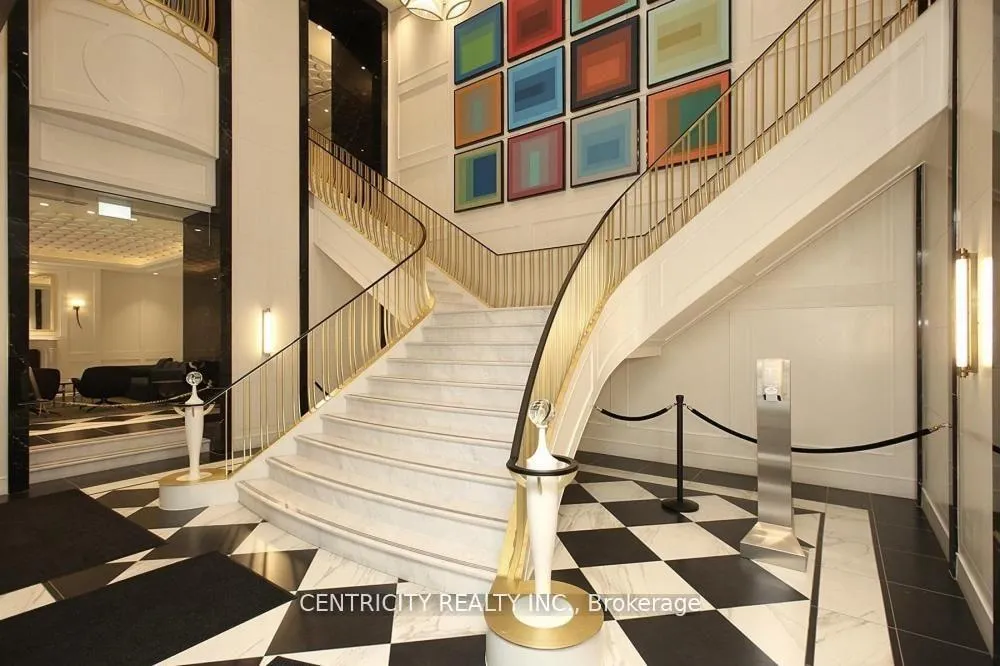 Photo 3 of Unit 401, 955 Bay Street, Toronto, Bay Street Corridor — HOMEH