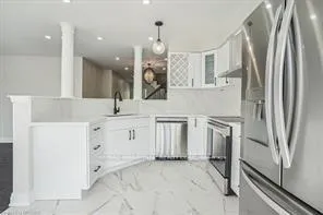 Photo 16 of 3166 Stornoway Circle E, Oakville, Bronte Creek — HOMEH