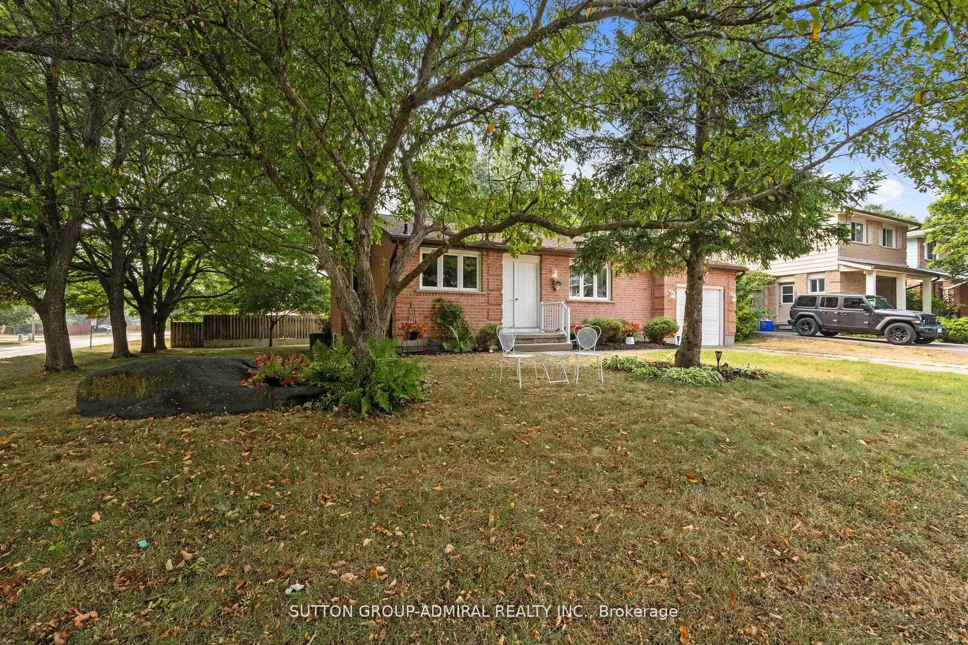 Photo 3 of 821 Bridle Path Crescent, Kingston, North of Taylor-Kidd Blvd — HOMEH