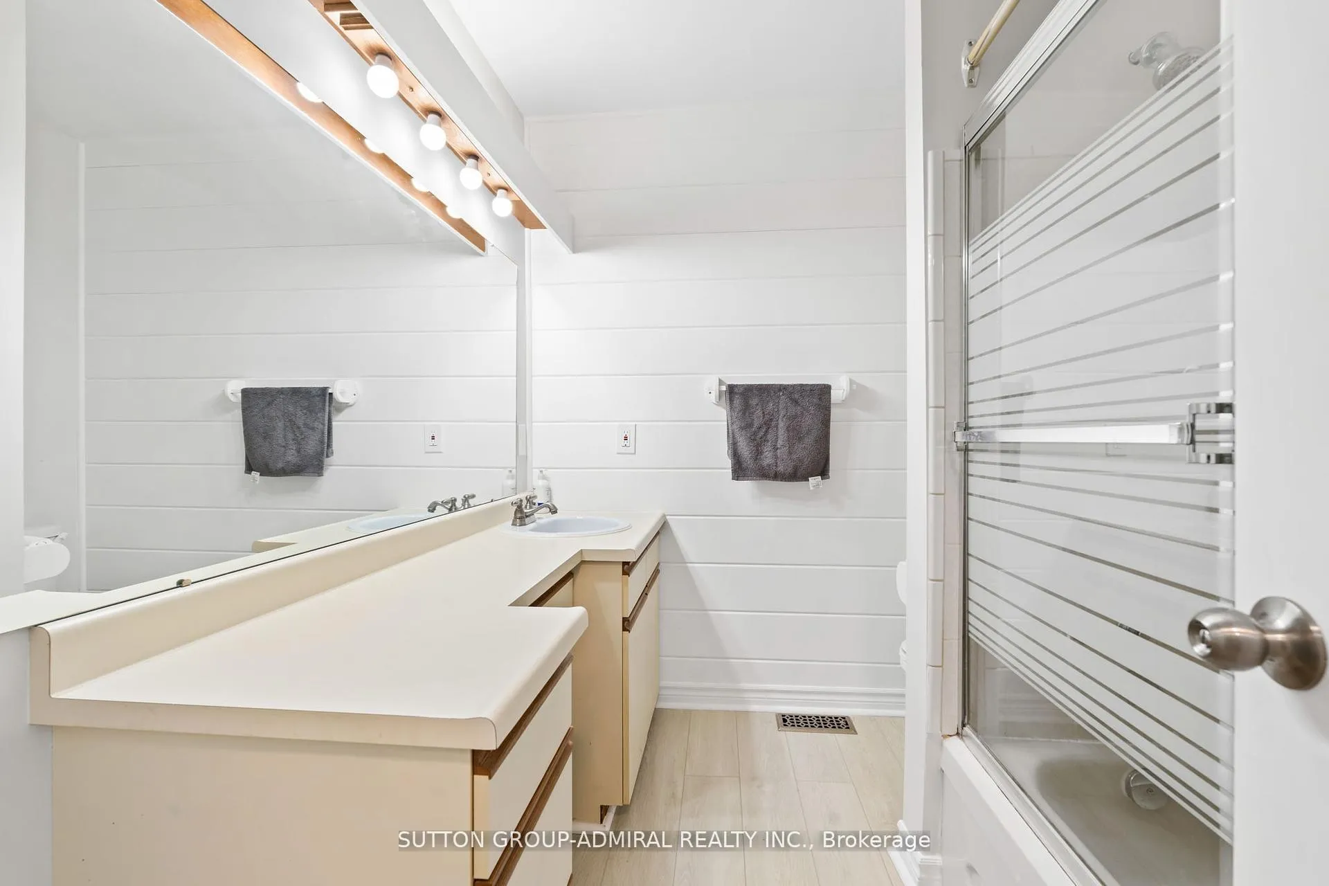 Photo 14 of 821 Bridle Path Crescent, Kingston, North of Taylor-Kidd Blvd — HOMEH