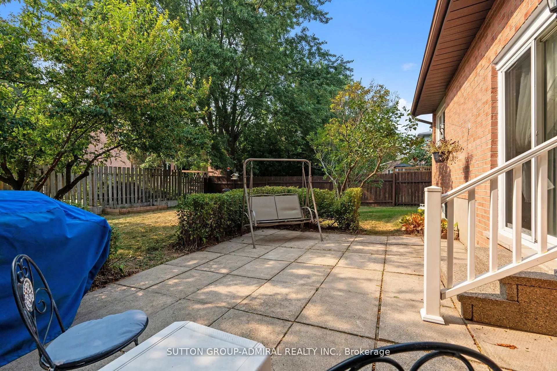 Photo 25 of 821 Bridle Path Crescent, Kingston, North of Taylor-Kidd Blvd — HOMEH