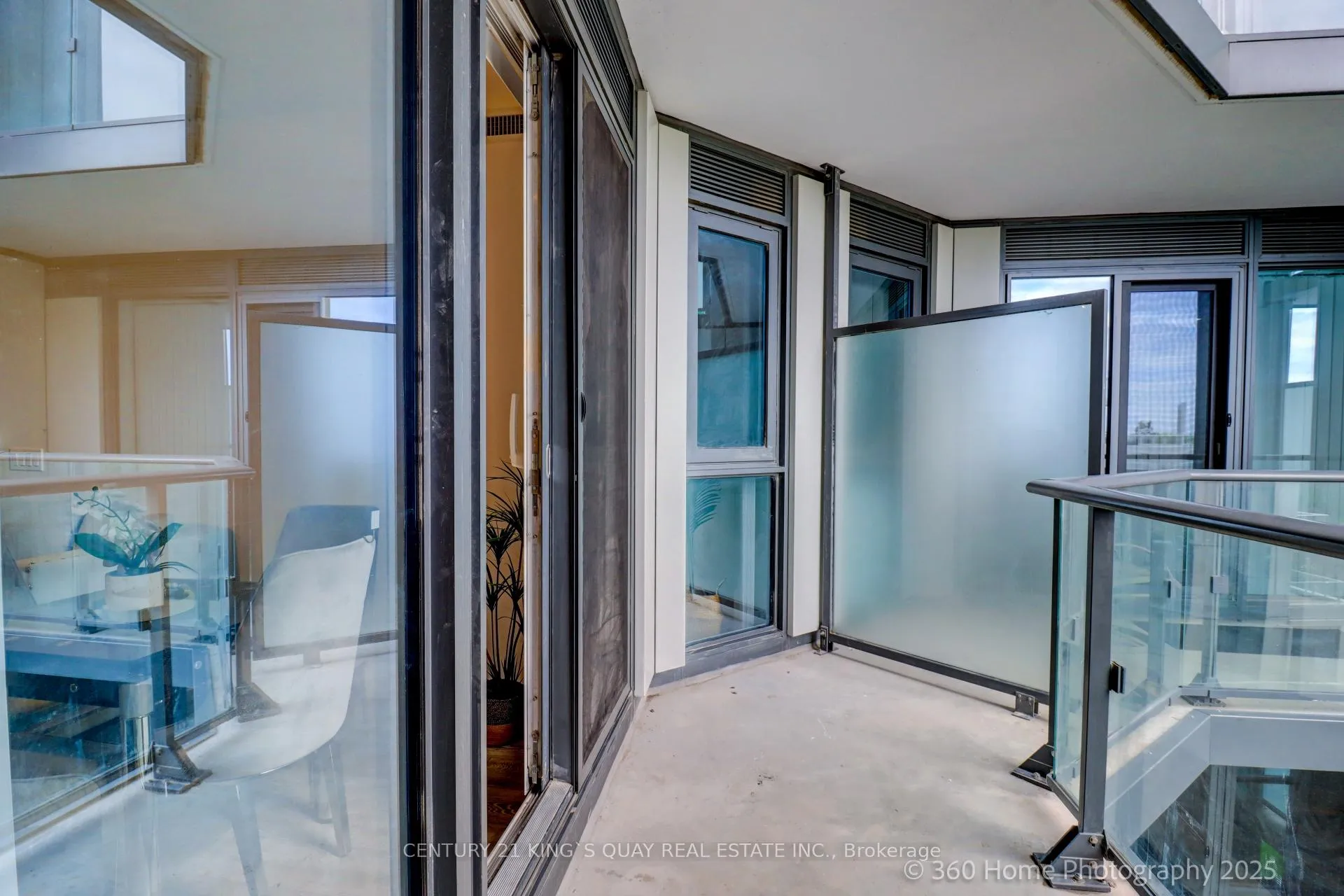 Photo 6 of Unit 601, 2020 Bathurst Street, Toronto, Humewood-Cedarvale — HOMEH