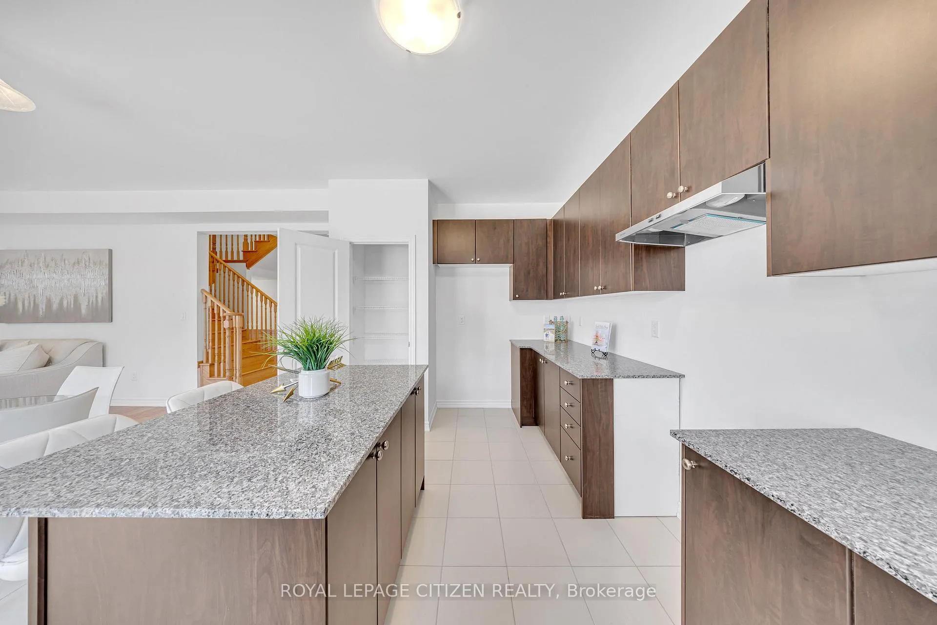 Photo 13 of 94 Brethet Heights, New Tecumseth, Rural New Tecumseth — HOMEH