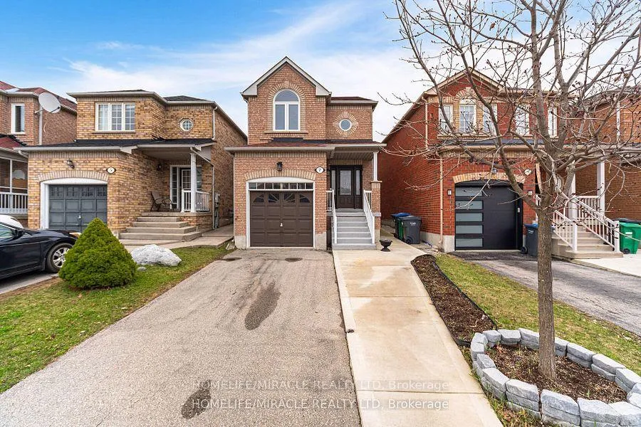 Photo 2 of 7 Eastview Gate, Brampton, Bram East — HOMEH