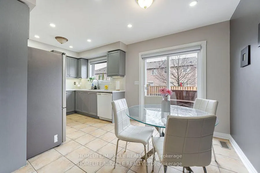 Photo 17 of 7 Eastview Gate, Brampton, Bram East — HOMEH