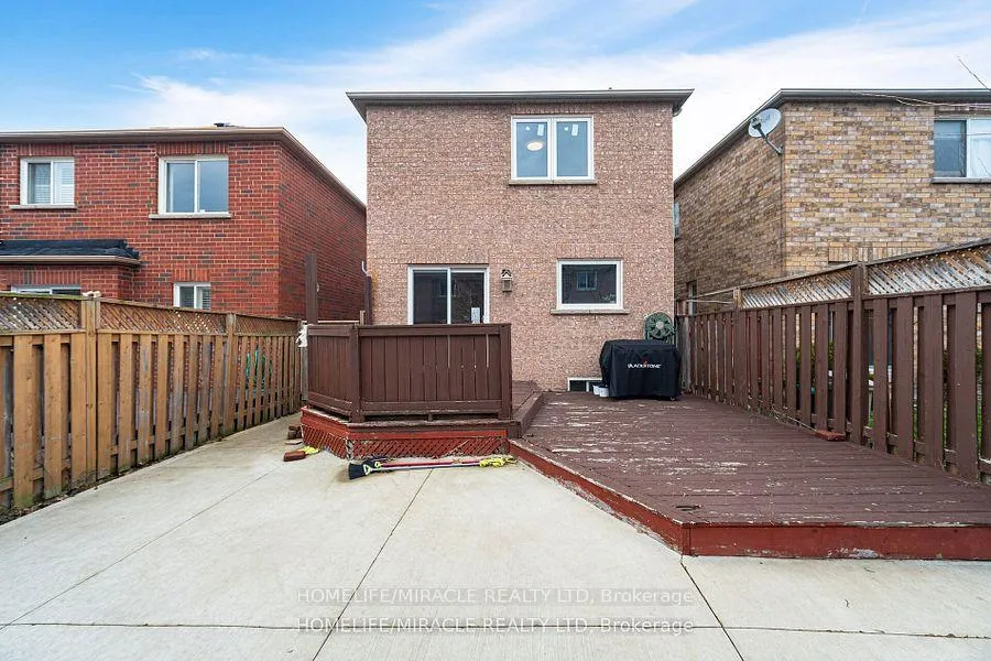Photo 37 of 7 Eastview Gate, Brampton, Bram East — HOMEH