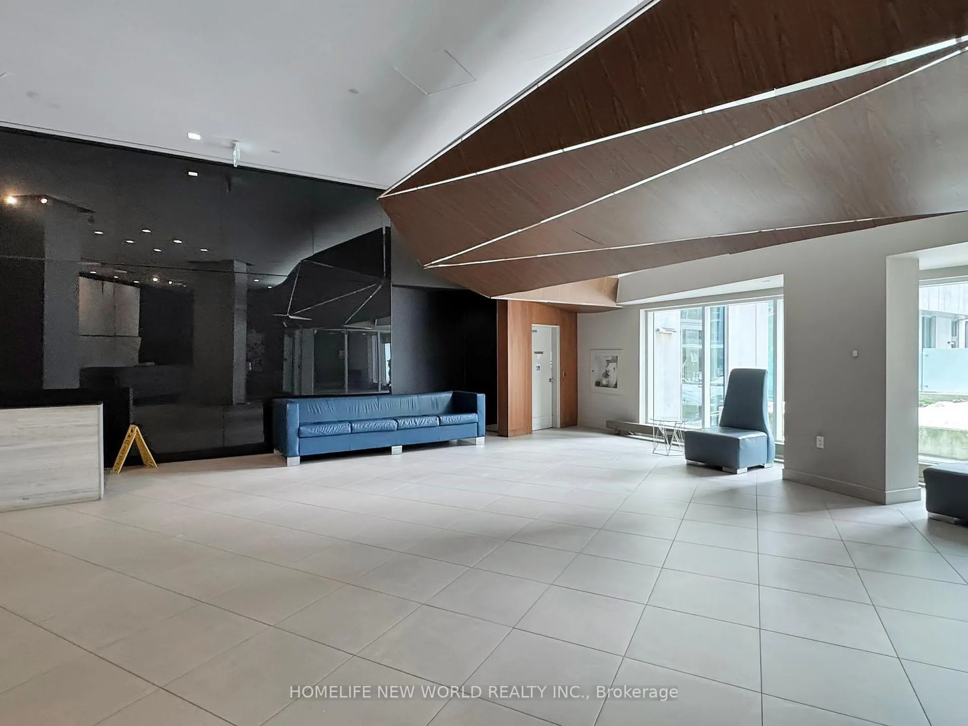 Photo 8 of Unit 603, 75 Queens Wharf Road, Toronto, Waterfront Communities — HOMEH