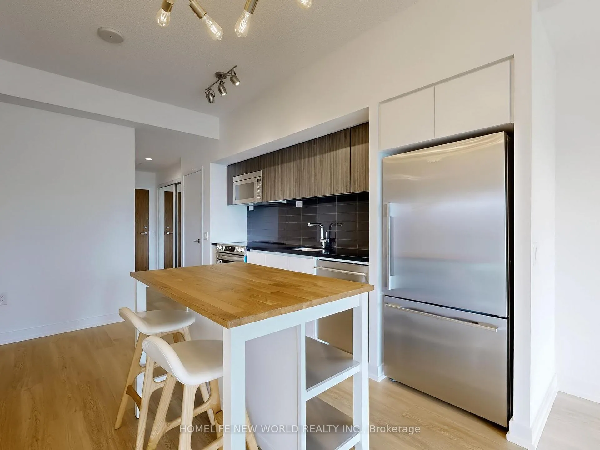 Photo 10 of Unit 603, 75 Queens Wharf Road, Toronto, Waterfront Communities — HOMEH