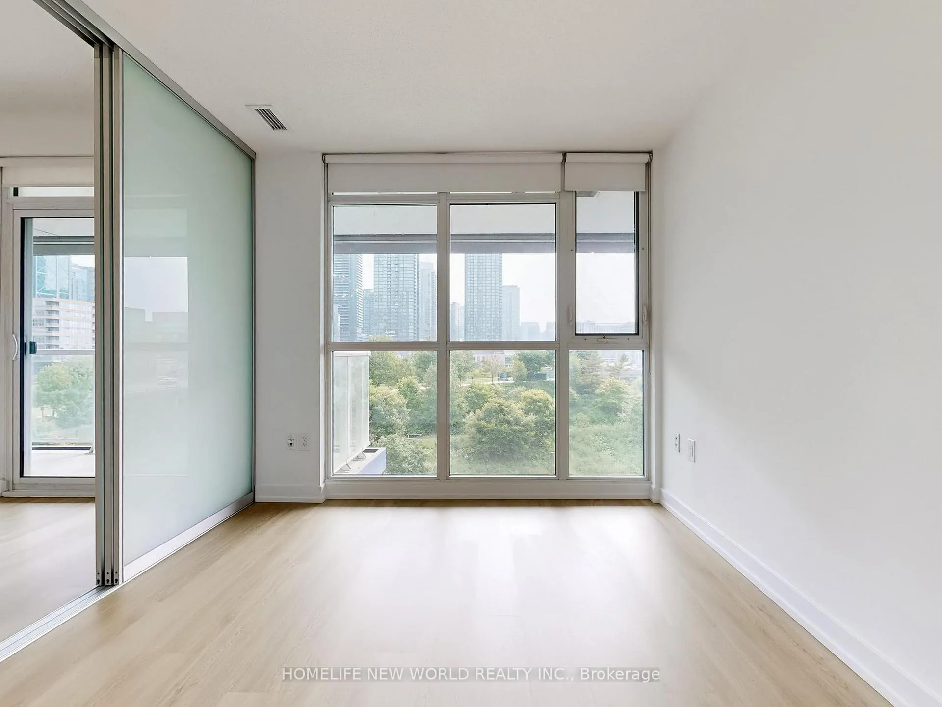 Photo 14 of Unit 603, 75 Queens Wharf Road, Toronto, Waterfront Communities — HOMEH