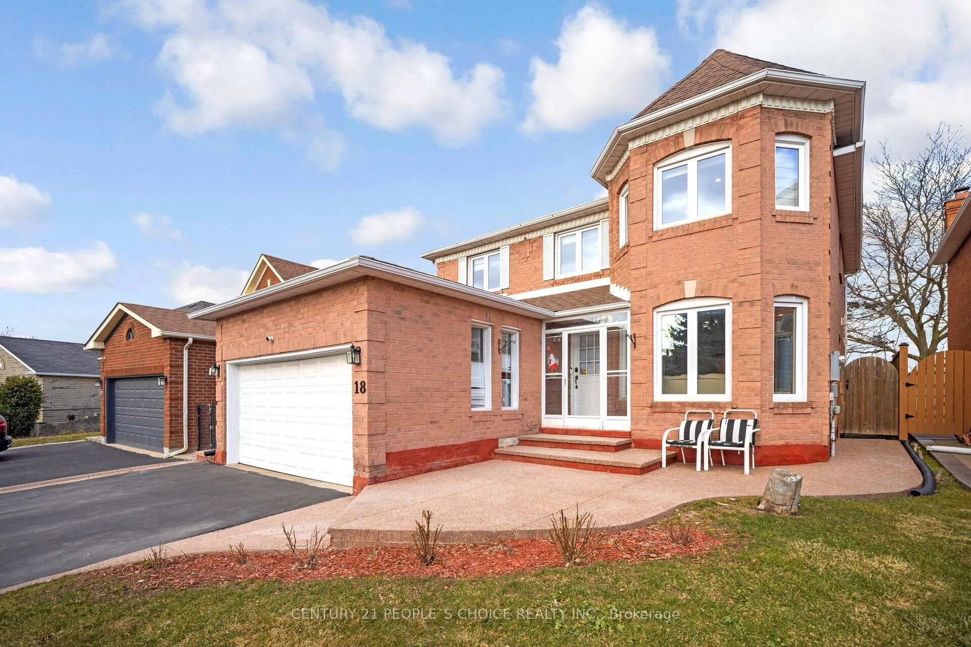 Photo 3 of 18 Blackwell Place, Brampton, Fletcher's Creek South — HOMEH
