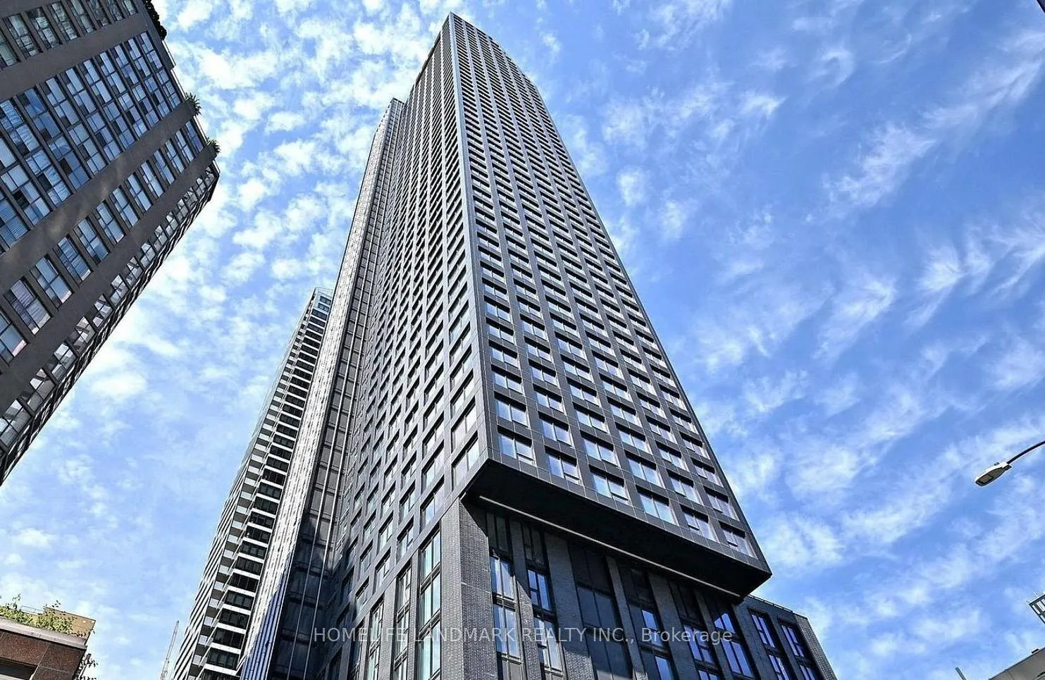 Photo 3 of Unit 4016, 8 Wellesley Street W, Toronto, Bay Street Corridor — HOMEH
