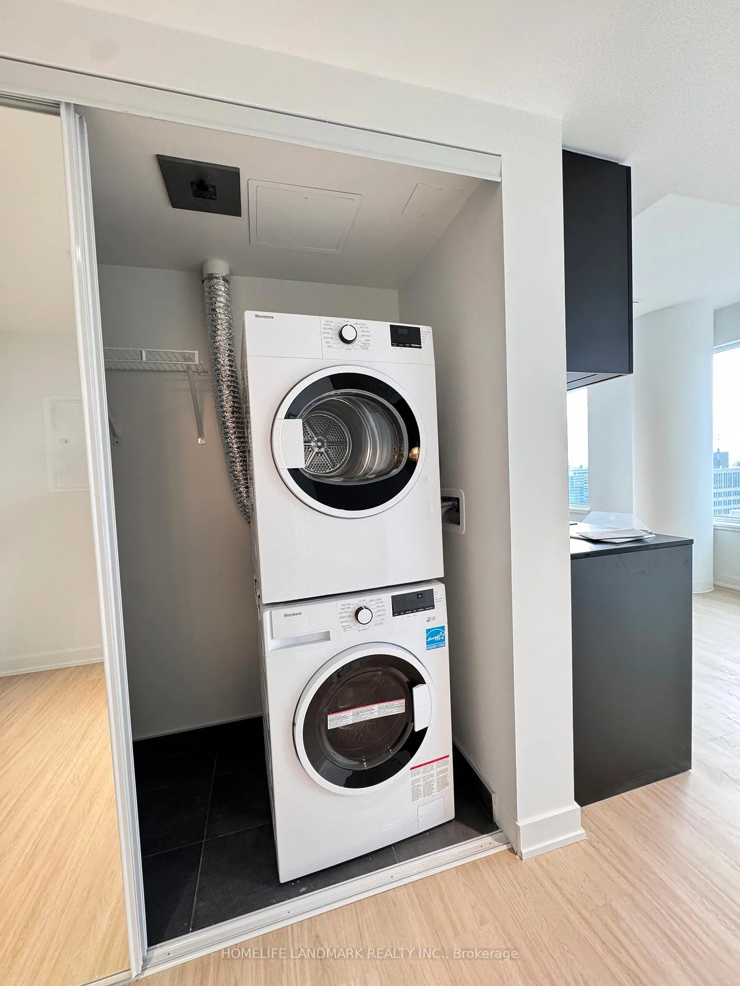 Photo 15 of Unit 4016, 8 Wellesley Street W, Toronto, Bay Street Corridor — HOMEH