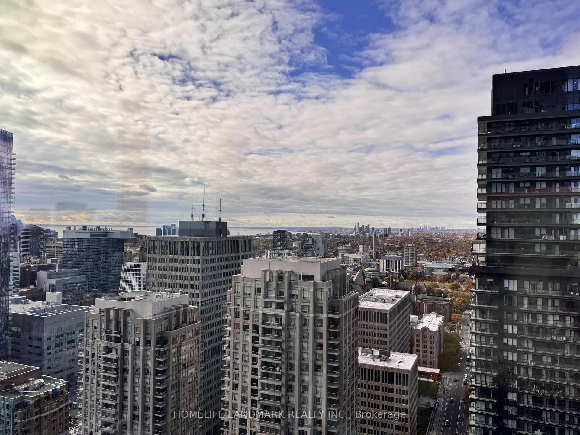 Photo 16 of Unit 4016, 8 Wellesley Street W, Toronto, Bay Street Corridor — HOMEH