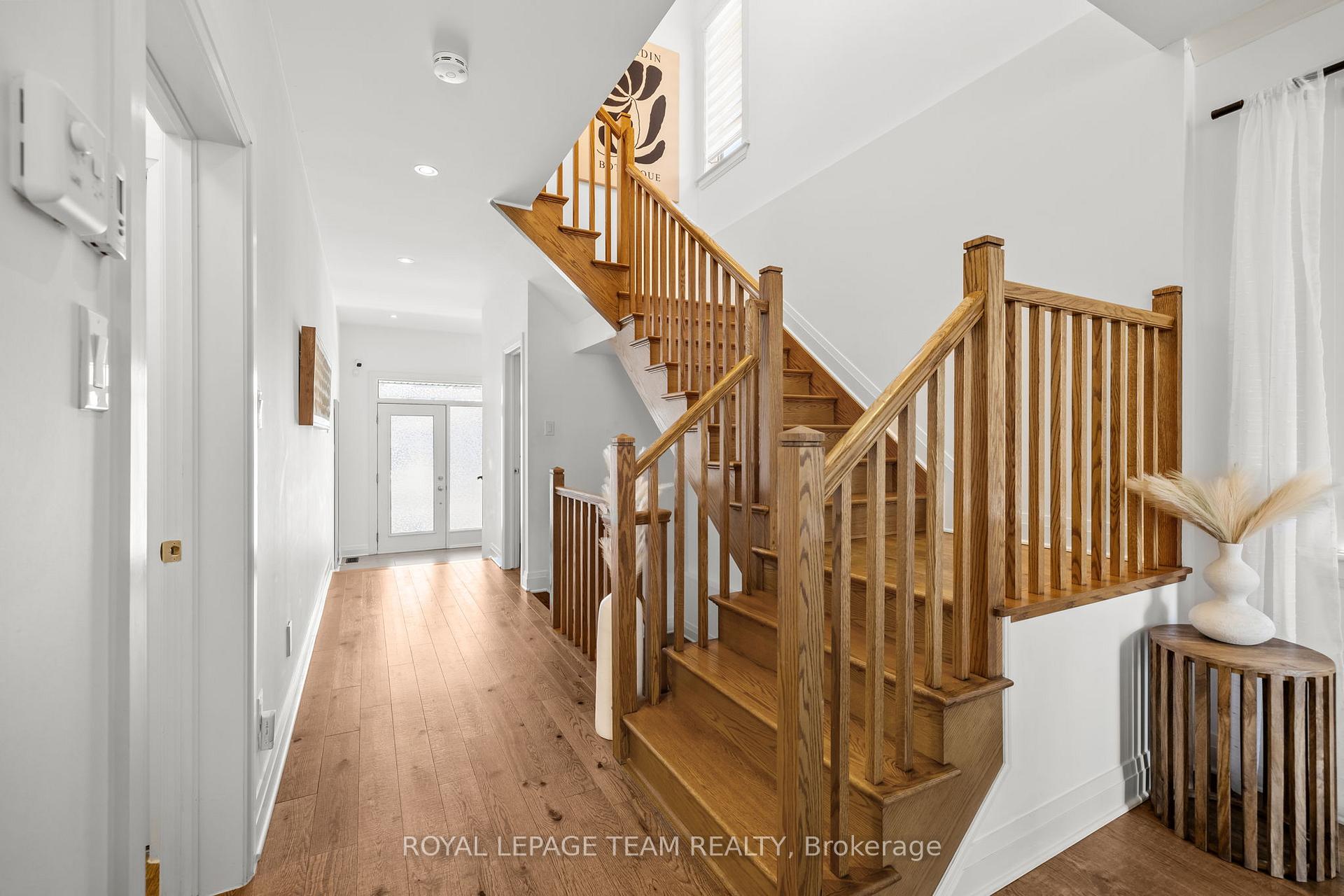 Photo 3 of 734 Brian Good Avenue, Ottawa, Riverside South/Gloucester Glen — HOMEH