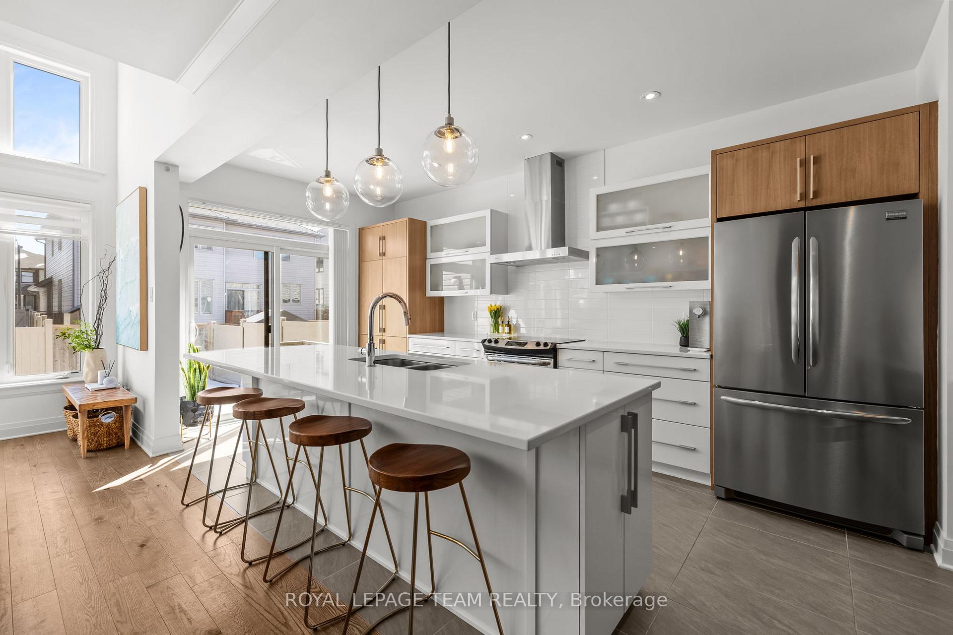 Photo 9 of 734 Brian Good Avenue, Ottawa, Riverside South/Gloucester Glen — HOMEH