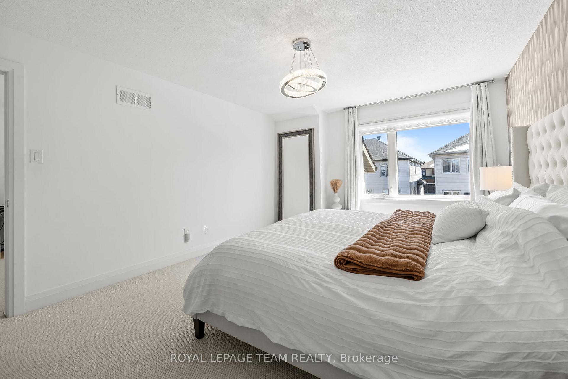 Photo 20 of 734 Brian Good Avenue, Ottawa, Riverside South/Gloucester Glen — HOMEH