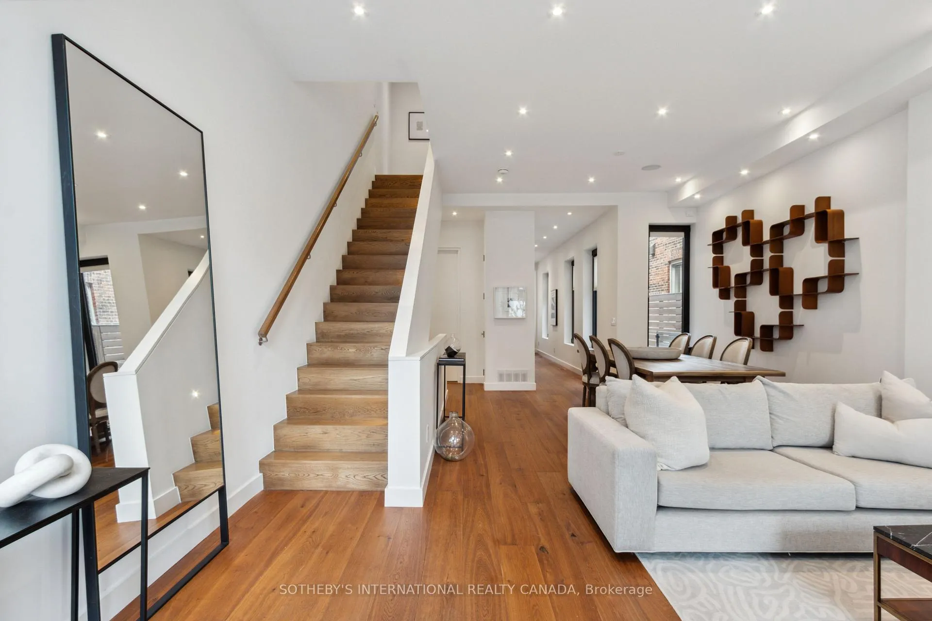 Photo 5 of 410 Euclid Avenue, Toronto, Palmerston-Little Italy — HOMEH