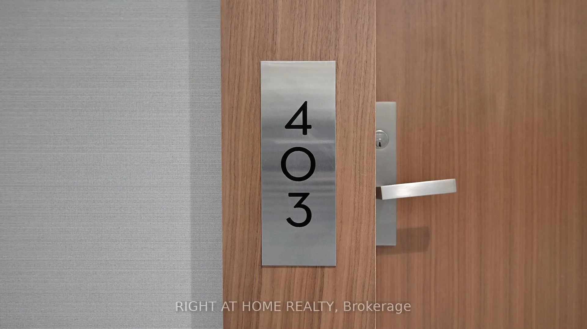 Photo 7 of Unit 403, 15 Queens Quay E, Toronto, Waterfront Communities — HOMEH