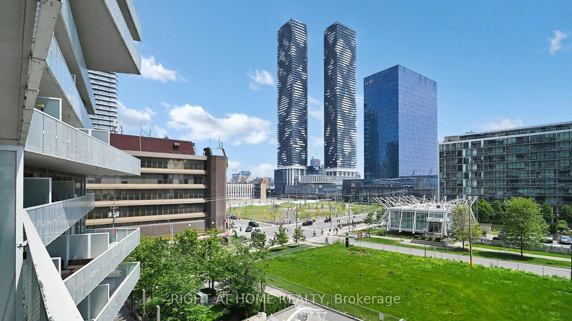 Photo 21 of Unit 403, 15 Queens Quay E, Toronto, Waterfront Communities — HOMEH