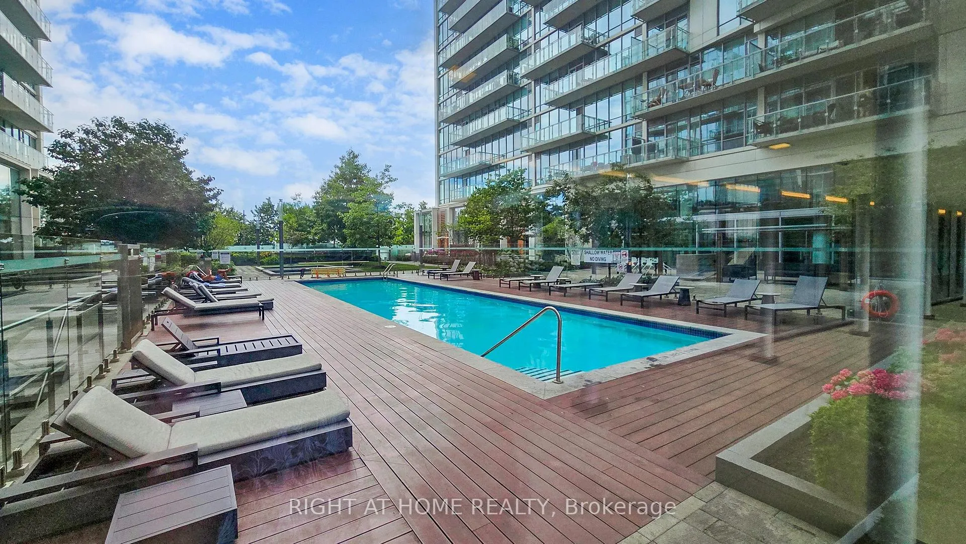Photo 23 of Unit 403, 15 Queens Quay E, Toronto, Waterfront Communities — HOMEH
