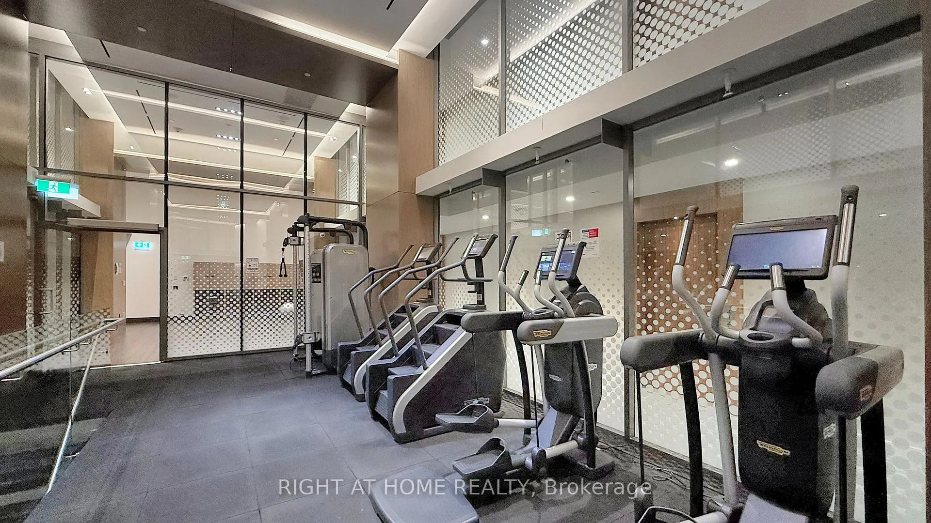 Photo 26 of Unit 403, 15 Queens Quay E, Toronto, Waterfront Communities — HOMEH