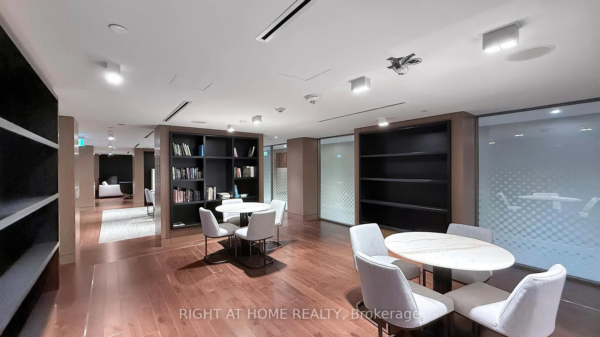 Photo 33 of Unit 403, 15 Queens Quay E, Toronto, Waterfront Communities — HOMEH