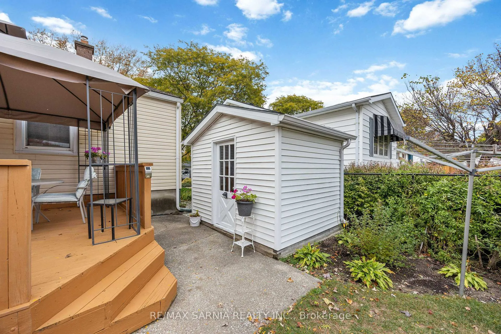 Photo 39 of 724 Southern Avenue, Sarnia — HOMEH